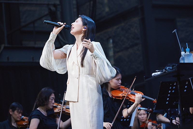 「<ライブレポート>茅原実里、河口湖ステラシアターで新たなステージに進んだシンフォニックライブ」1枚目/9