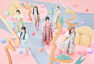「FRUITS ZIPPER、10月発売の両A面SGアートワーク公開　クレヨンしんちゃんとのコラボも」