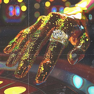 「CLAN QUEEN、新曲「MONOPOLY」ライブ映像公開」