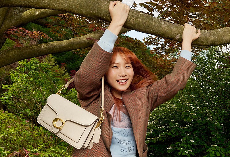 「幾田りら COACH Fall 2025キャンペーン「Revive Your Courage」」3枚目/6