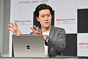 「粗品が特別講義、作詞作曲の表現の工夫と「作り続けること」の重要性を伝授」