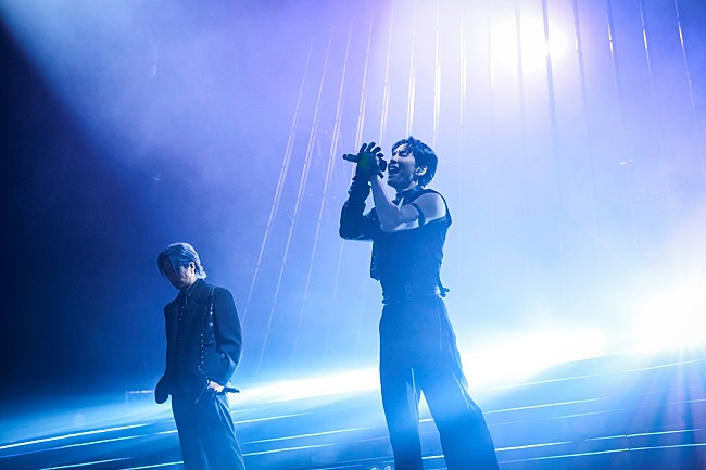 「＜ライブレポート＞w-inds.がツアーで見せた進化と“前に進んで行く強さ”」1枚目/17