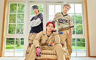 「Number_i、新感覚アップチューン「Numbers Ur Zone」MV公開」