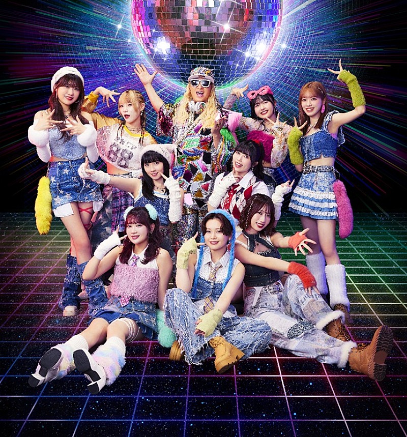 DJ KOO（TRF）、BEYOOOOONDSとのコラボ曲「最KOO DE DANCE」MVで“ロボットダンス”披露