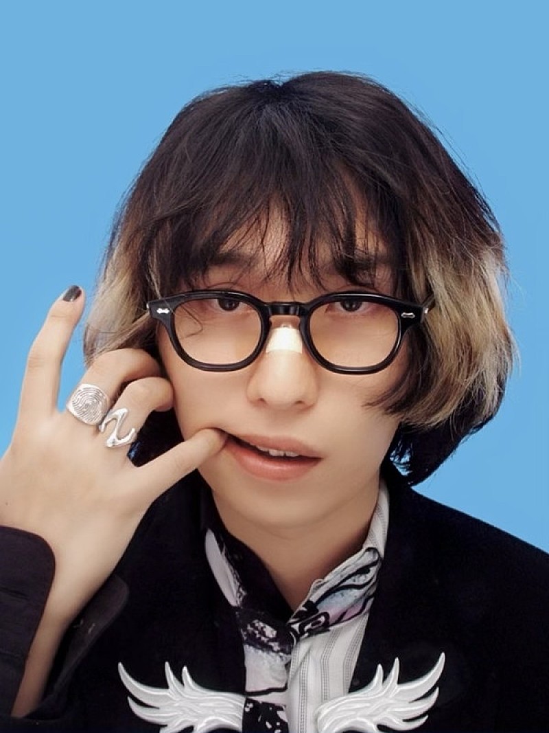 Mega Shinnosuke、崎山蒼志／オカモトレイジ／小林私／えびちゅうメンバーらと「ごはん食べヨ」MVでごはん