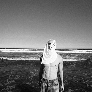 「mikah、新曲「Escape」をリリース」