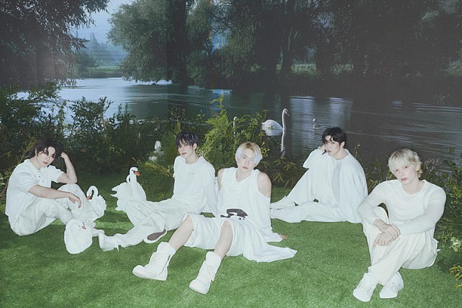 「TOMORROW X TOGETHER」2枚目/2