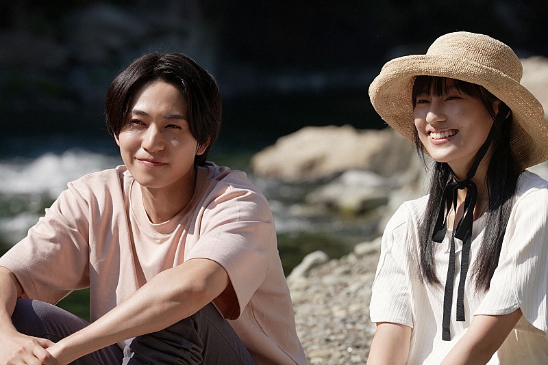 「「ひと夏の共犯者」“巧巳”橋本将生が“澪”恒松祐里の手を引くシ-ンに反響 「2人が幸せそうでかわいい」「将生くんのまなざしがいい」」1枚目/1