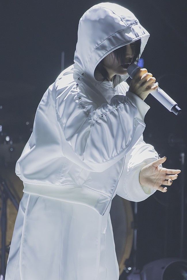 「柴咲コウ、全国17都市を巡るライブツアーが開幕」1枚目/2