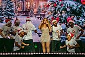 「＜ライブレポート＞マライア・キャリー　7年ぶり日本ツアーで早くもクリスマス到来　名曲の数々にファン歓喜」1枚目/11