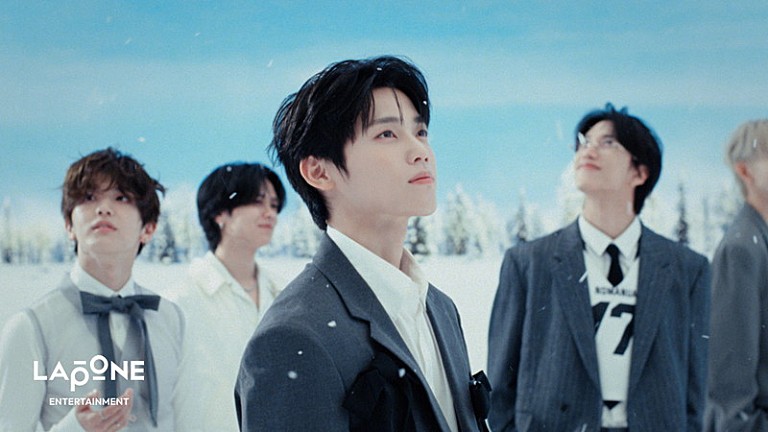 INI「INIがクリスマスを取り戻す、新曲「Present」MVはストーリー仕立て」