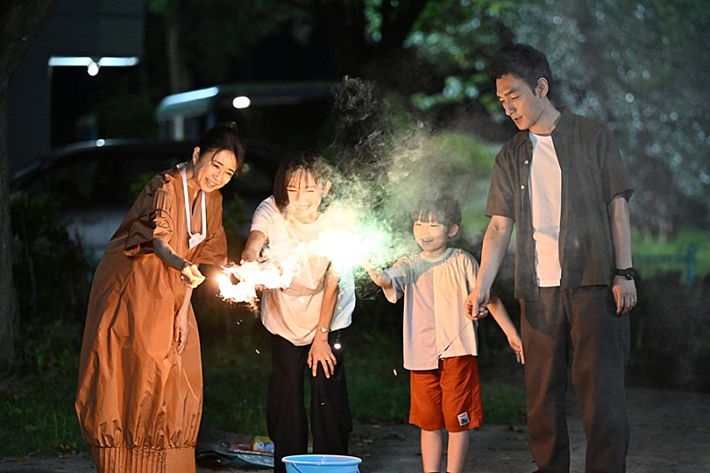 「「終幕のロンド -もう二度と、会えないあなたに-」「ひたすら受けの演技で作品を背負っている草なぎさん。彼だからこそできる本当に難しい役」「だんだんと話がつながってきた」」1枚目/1