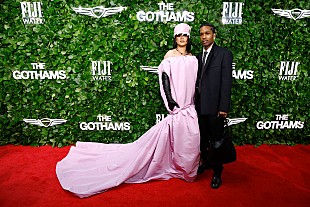 「リアーナ＆エイサップ・ロッキー、3人の子育てとホリデー計画を語る」