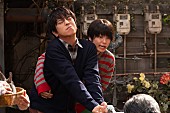 「「ぼくたちん家」“玄一”及川光博と“索”手越祐也は「ベストカップル」 ラストシ－ンに驚きの声「あの男の子は誰!?」」1枚目/1