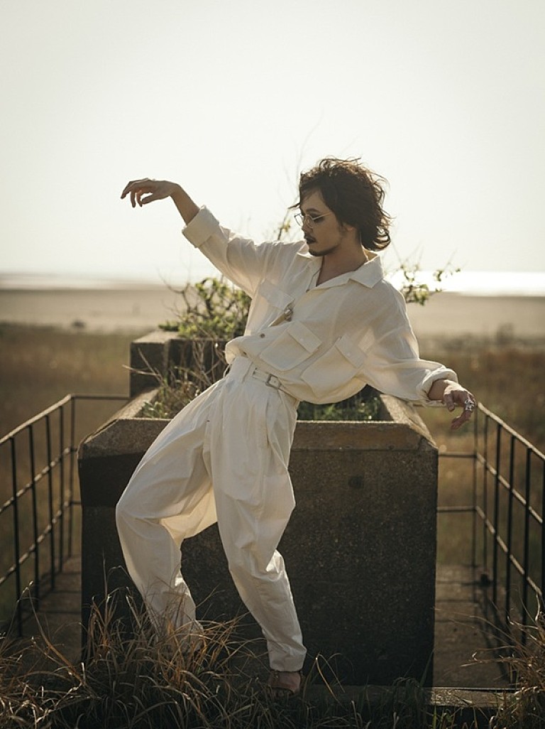 TOOBOE「TOOBOE、TVアニメ『勇者のクズ』第1クールOPテーマ「GUN POWDER」CD発売決定」