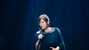 絢香「絢香、最新ツアーから「花束じゃなくキミといたい」ライブ映像を公開」