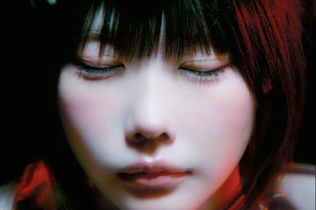 「ano、アニメ『TRIGUN STARGAZE』OPテーマ「ピカレスクヒーロー」MVティザー公開」1枚目/4