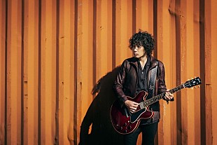 「斉藤和義、初のダブルセットリストツアー映像・音源化決定＆ティザー映像公開」