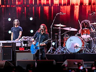 「デイヴ・グロール、フー・ファイターズの新作アルバム完成を認めオーストラリア再訪も示唆」