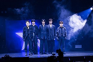 「STARGLOW、デビューショーケースでニューシングル発売＆ファンミツアー開催を発表」