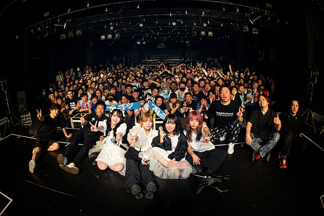 「＜ライブレポート＞BLUEGOATS「絶対デカいところに連れていってやる」初のバンドセットワンマン大成功！ 唯一無二の青春パンクアイドルとして完全開花──いざ横アリへ」1枚目/45