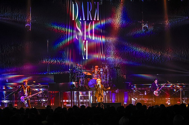 「シドの“ダークサイド”を表現したツアー【SID TOUR 2025 ～Dark side～】BD＆DVDが発売決定」1枚目/2