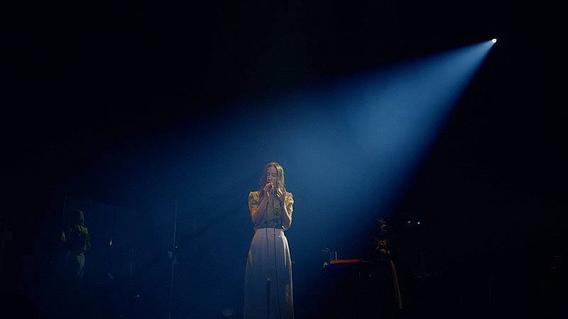 「Uru、映画『教場 Reunion』主題歌「心得」ライブ映像を公開　アルバム発売日にスタジオライブ配信へ」1枚目/5