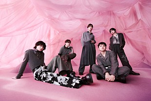 「STARGLOW、新ビジュアル＆ニューシングル『USOTSUKI』収録内容を公開」