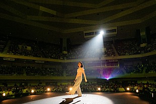 「＜ライブレポート＞藤原さくら、仲間たちと10年の軌跡を紡いだ“大音楽会”」