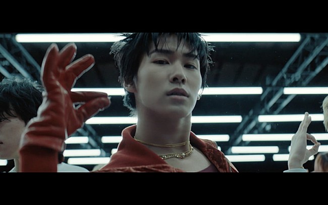 「『Ayumu Imazu - Bassline [Music Video] 』」6枚目/9