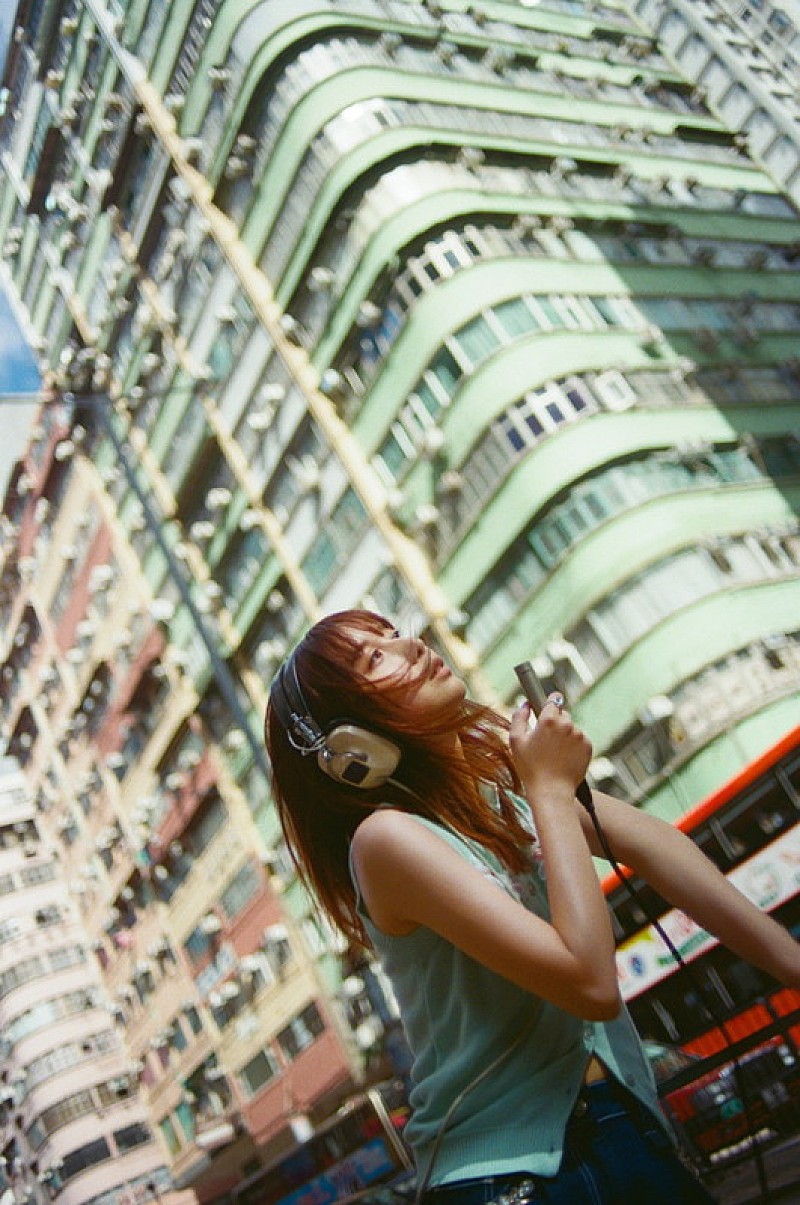 「adieu（上白石萌歌）のEP『adieu 5』、Jeremy Quartus（Nulbarich）／luvisら参加」1枚目/3