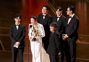 「【第98回アカデミー賞】ディズニー幹部、『KPOPガールズ！デーモン・ハンターズ』チームのスピーチを遮った対応について言及」