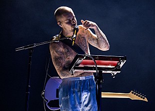 「ジャスティン・ビーバー、【コーチェラ】直前のシークレット・ライブ映像を一部公開「もうすぐ会おう」」