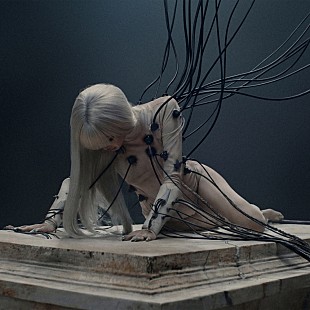 「アニマ、BLACKPINKリサを迎えた新曲「Bad Angel」MV公開」