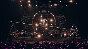 「LiSA、ニューアルバム『LACE UP』収録曲「Patch Walk」ツアードキュメントMVを公開」