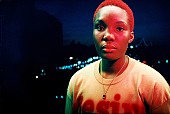 「＜フジロック’26出演＞アーロ・パークス、ダンスフロアと“北極星”ロードからインスピレーションを得た『アンビギュアス・デザイア』」1枚目/1