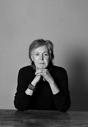 「ポール・マッカートニー、ニューAL『ダンジョン・レインの少年たち』コラージュ画像公開　個人アーカイブ未公開写真も使用」