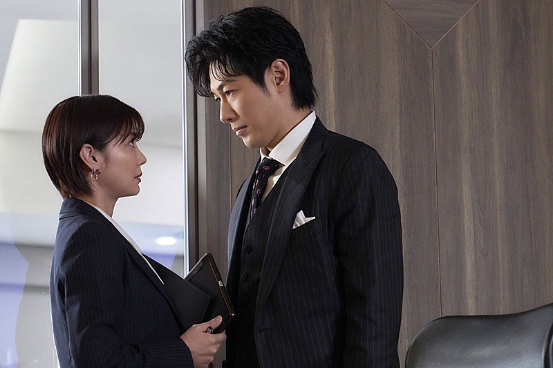 「映画『正直不動産』、ディーン・フジオカ／倉科カナ／高橋克典らサブキャストの場面写真が解禁」1枚目/5