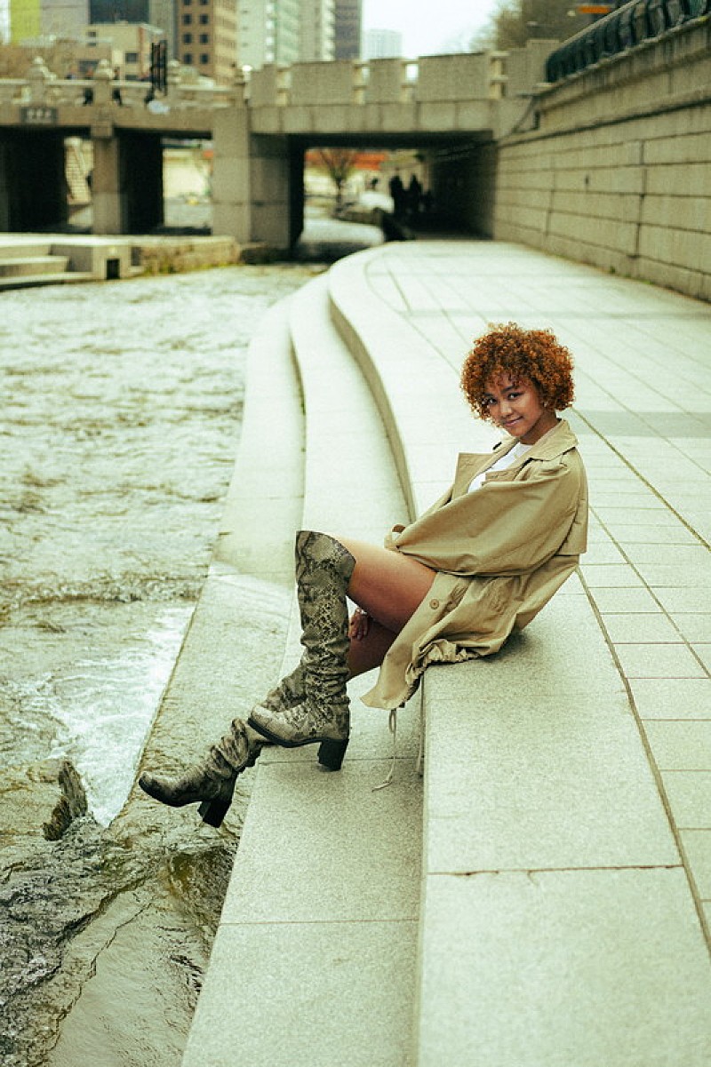 「Crystal Kay、同じミックスカルチャーを持つyoonmiraeと新曲「Only One」でコラボ」1枚目/3