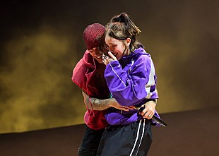 「ビリー・アイリッシュ、ジャスティン・ビーバーの大ファンだったことを証明する写真や動画を投稿」