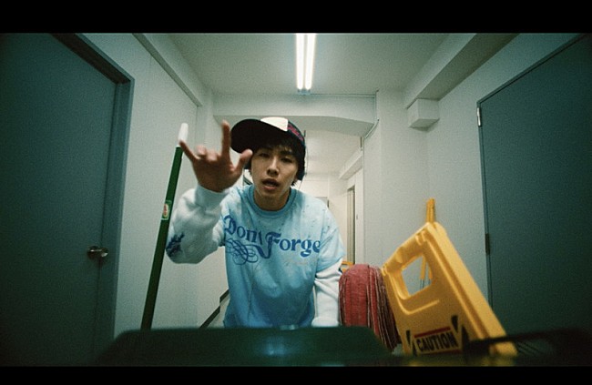 「『Ayumu Imazu - CLASSIC [Music Video] 』」6枚目/16