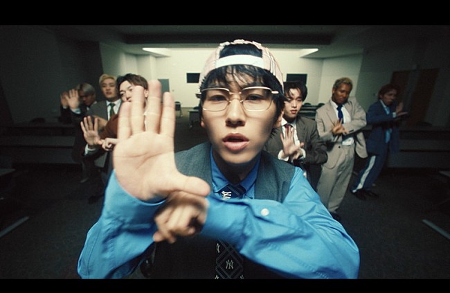 「『Ayumu Imazu - CLASSIC [Music Video] 』」10枚目/16