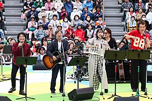 根本要「＜ライブレポート＞「“風ハミ”は僕らにとって大切な場所」根本 要／馬場俊英／杉 真理／矢井田 瞳がリスナーと繋ぐ”音の絆”」