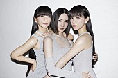 「Perfume、ライブ映像作品『ネビュラロマンス』よりアリーナツアーハイライトを公開」1枚目/4