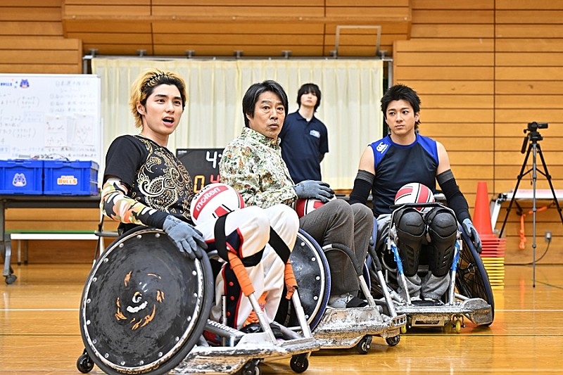 「日曜劇場「ＧＩＦＴ」「涼（山田裕貴）と人香（有村架純）と圭二郎（本田響矢）は三角関係になるのかな」「今後は、伍鉄（堤真一）と昊（玉森裕太）の親子関係の変化も見どころになる」」1枚目/1