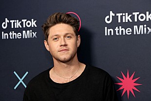「ナイル・ホーラン、ハリー・スタイルズ＆ゾーイ・クラヴィッツの結婚式に出席するのか明かす」
