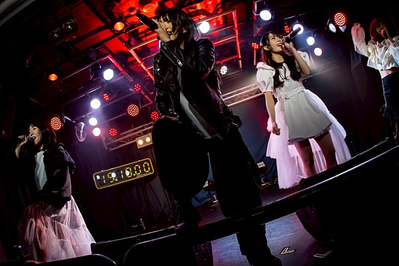 「<ライブレポート>BLUEGOATS「24時間ありがとう! ガムシャラに突き進んだ先にあなたがいます!」狂喜乱舞の24時間ライブで見せた青春パンクアイドルの凄みと可能性」1枚目/54