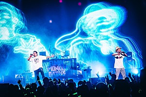 FUNKY MONKEY BΛBY'S「＜ライブレポート＞FUNKY MONKEY BΛBY'S、デビュー20周年ツアーのファイナル公演「みんなが寄りかかったくらいでは倒れない」」