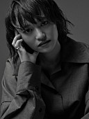 「iri、閉塞した時代を軽やかに泳いでいく新曲「Crunchy」配信リリース」1枚目/2