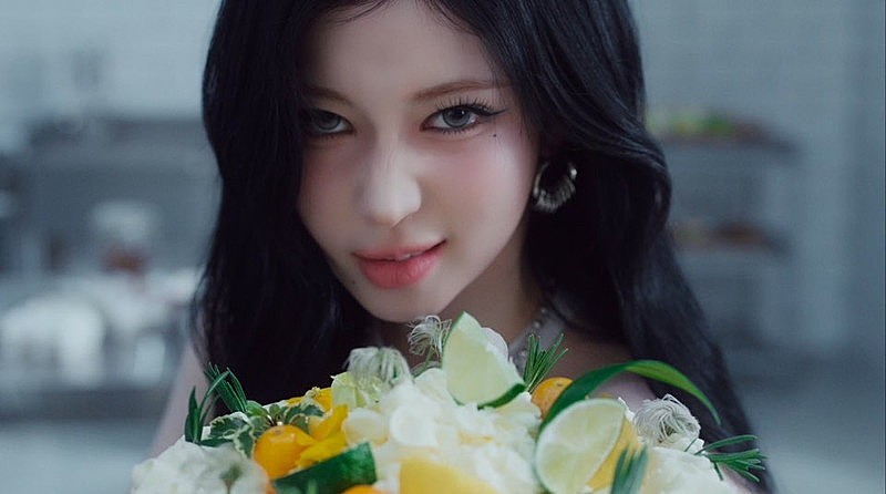 「」2枚目/9
